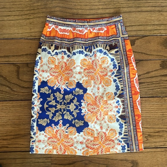 Antonio Melani Floral pencil Skirt Size 0 New Without tag - Picture 10 of 11